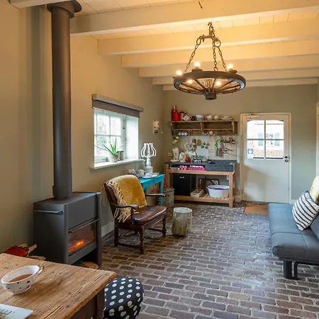 Alojamento de Acomodação e Pequeno-almoço De Ouw Skuur