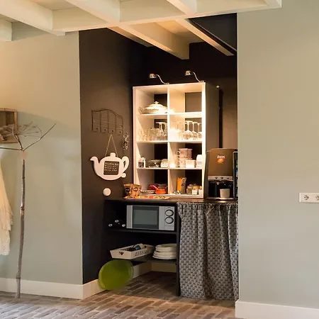 Couette-café De Ouw Skuur 4*