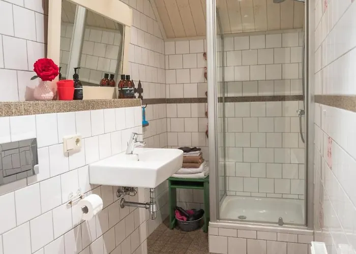 De Ouw Skuur Bed & Breakfast 4*