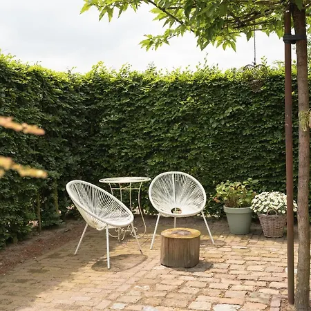 De Ouw Skuur לינה וארוחת בוקר